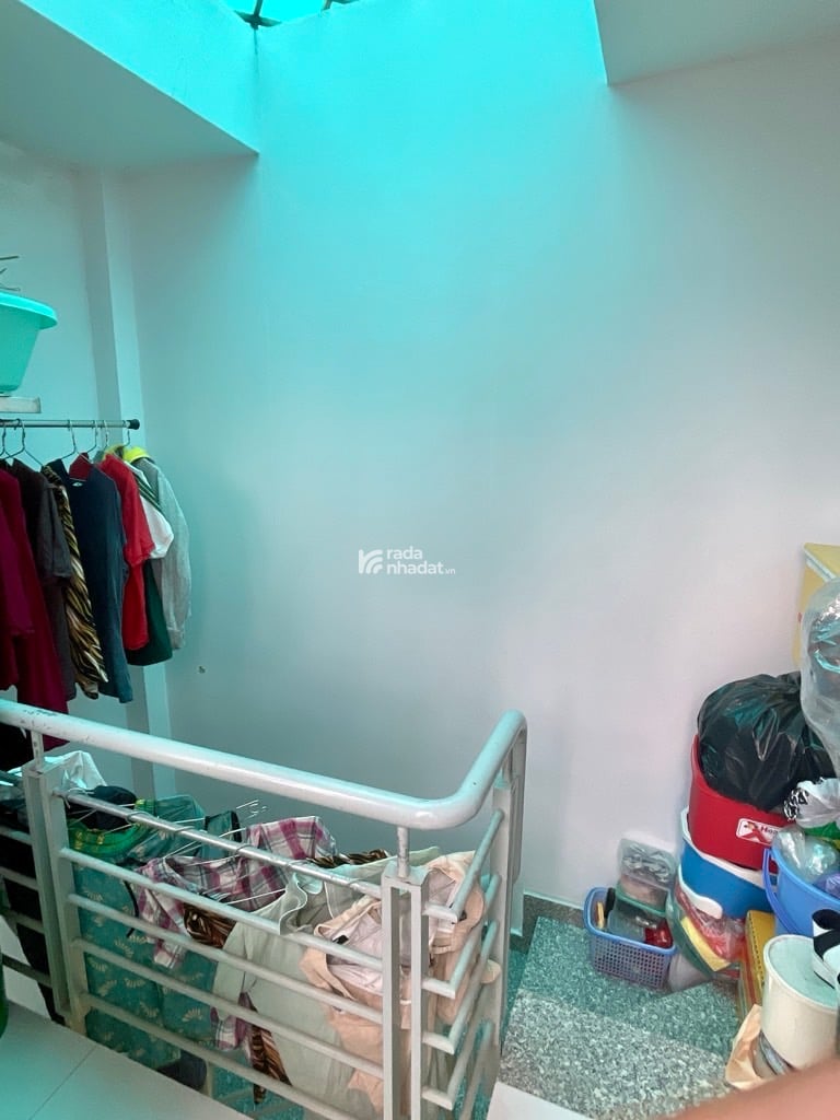 HẺM XE HƠI LÊ TRỌNG TẤN, TÂN PHÚ, CHUẨN 21M2 HIẾM CÓ. GIẢM 550TR CHỈ CÒN 3T TL TỐT