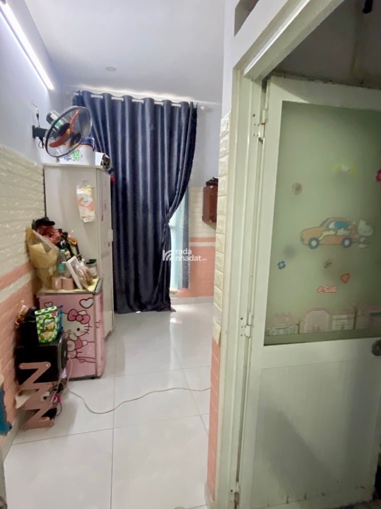 HẺM XE HƠI LÊ TRỌNG TẤN, TÂN PHÚ, CHUẨN 21M2 HIẾM CÓ. GIẢM 550TR CHỈ CÒN 3T TL TỐT
