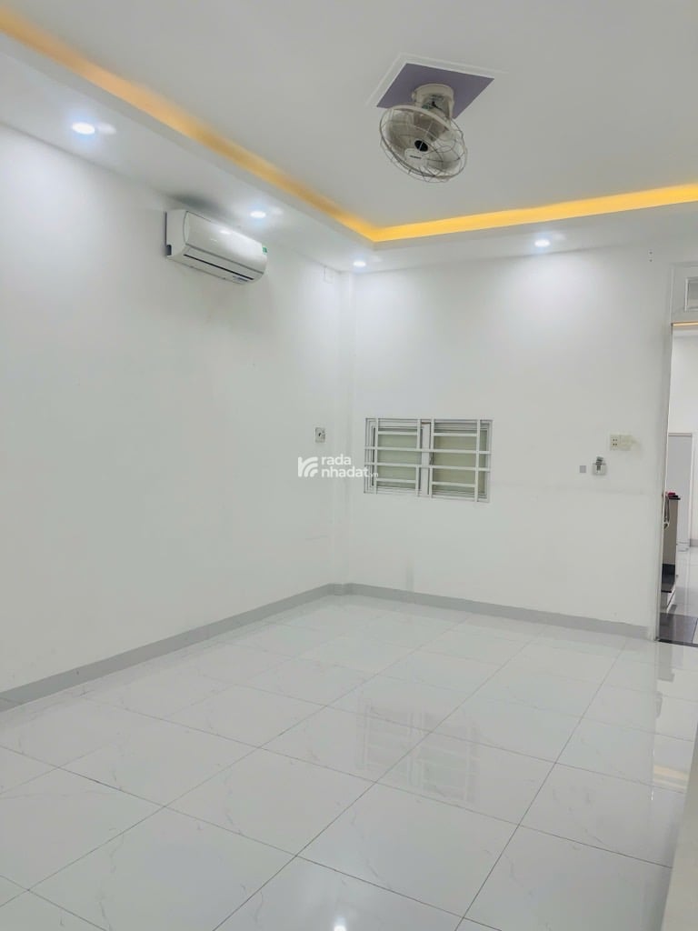 BÁN NHÀ MẶT TIỀN NGUYỄN HỚI 78M2 3 TẦNG 9.5 TỶ SÁT BẾN XE MIỀN TÂY TÊN LỬA, BV TRIỀU AN