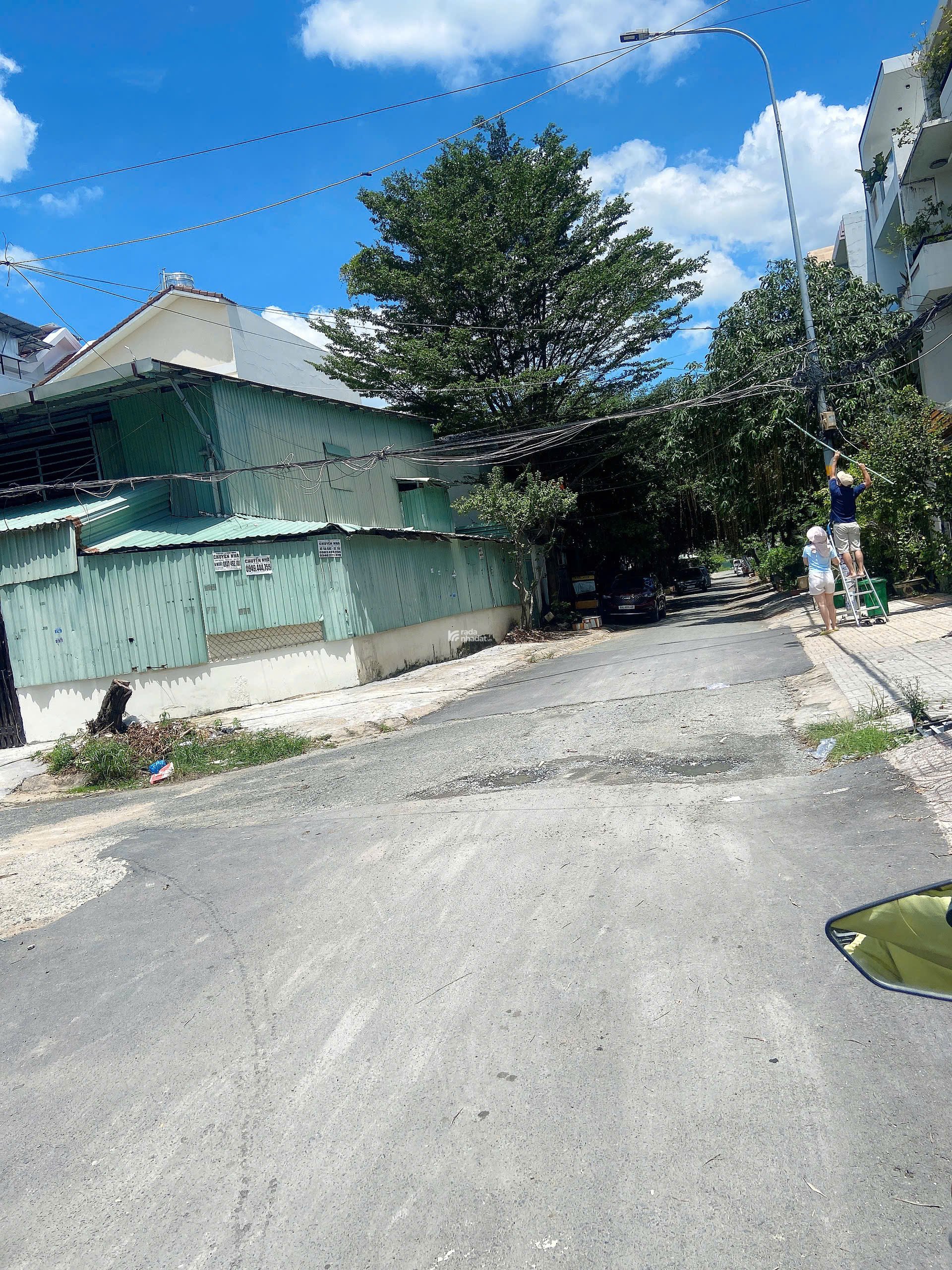  CHO THUÊ KHO GÓC 2 MẶT TIỀN DT 12x20m VỊ TRÍ ĐẸP, DỄ LƯU THÔNG ĐẶNG THÙY TRÂM,P13.Q.BÌNH THẠNH