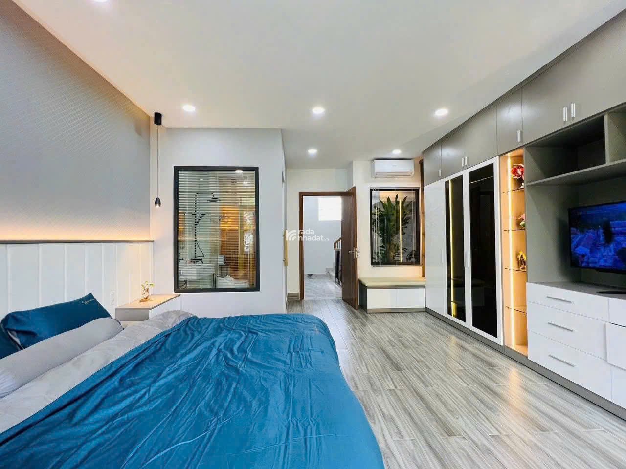 Nhà cần bán gấp DT 70m2 giá 3tỷ150tr ở Lê Quang Định, P1, Gò Vấp. Nhà SHR hoàn công đủ