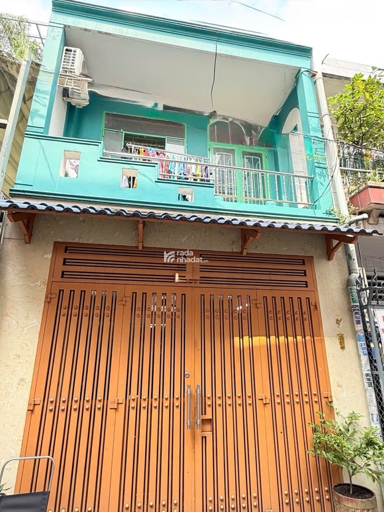 GIÁP QUẬN 10 - CÁCH MẠNG THÁNG TÁM - TÂN BÌNH - HXH - GẦN MT - 36 M2 - 2 TẦNG - VUÔNG A4 - CHỈ 6 TỶ