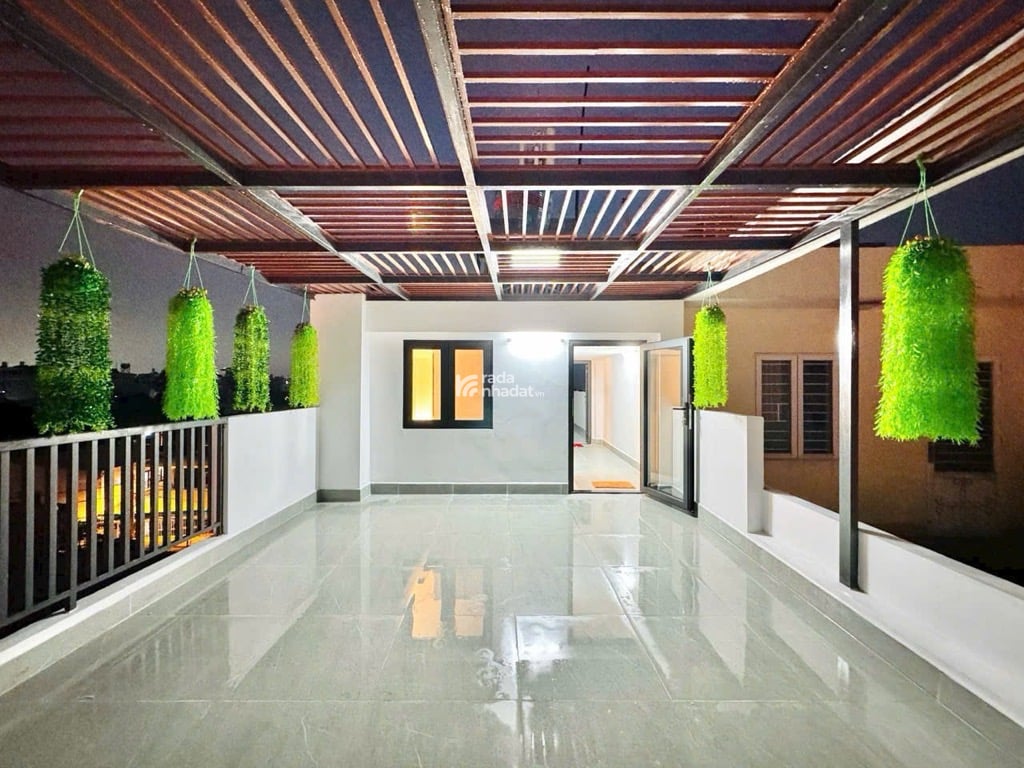DEAL SIÊU HỜI GIẢM MẠNH 9 TỶ CHỈ CÒN NHĨNH 7 TỶ - HXH GẦN EMART PHAN HUY ÍCH- 5 TẦNG CÓ THANG MÁY