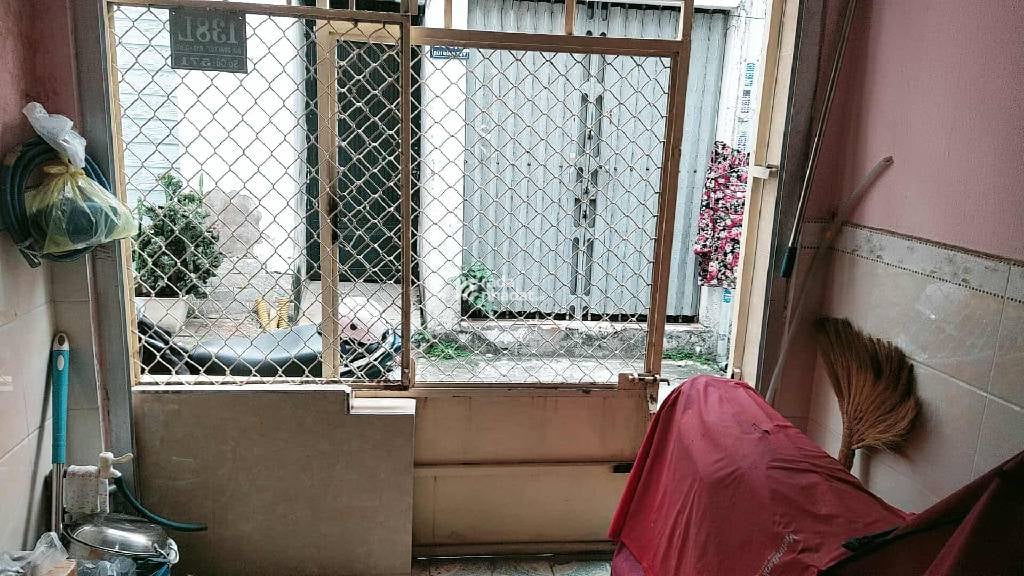 SÁT MT BÙI ĐÌNH TÚY, BÌNH THẠNH, 68M2 TIỆN XÂY MỚI. GIẢM 350TR CHỈ 5.8T 