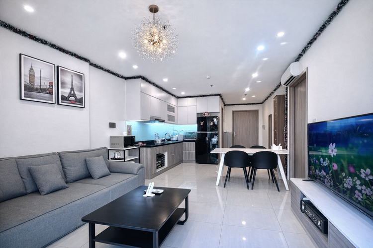 Cần bán 2PN 67,80m2, phân khu The Origami, giá tốt 3,85tỷ