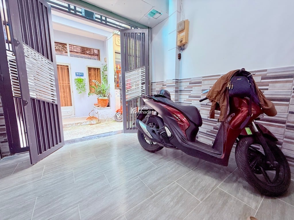  NHÀ ĐẸP Ở NGAY - 41M2 - 2 TẦNG - SÂN RỘNG - TẶNG FULL NỘI THẤT - PHẠM VĂN BẠCH - NGUYỄN SỸ SÁCH