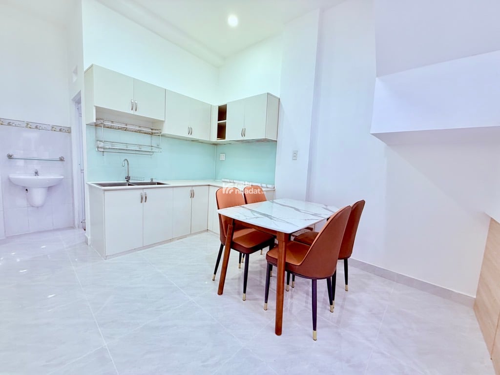  NHÀ ĐẸP Ở NGAY - 41M2 - 2 TẦNG - SÂN RỘNG - TẶNG FULL NỘI THẤT - PHẠM VĂN BẠCH - NGUYỄN SỸ SÁCH