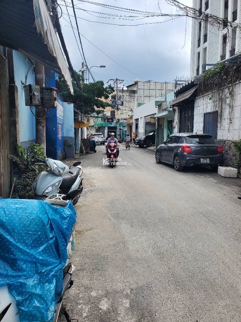  Siêu phẩm mặt tiền Tân Phú – Lý Thánh Tông – 5x14m – ở ngay – sổ hồng riêng