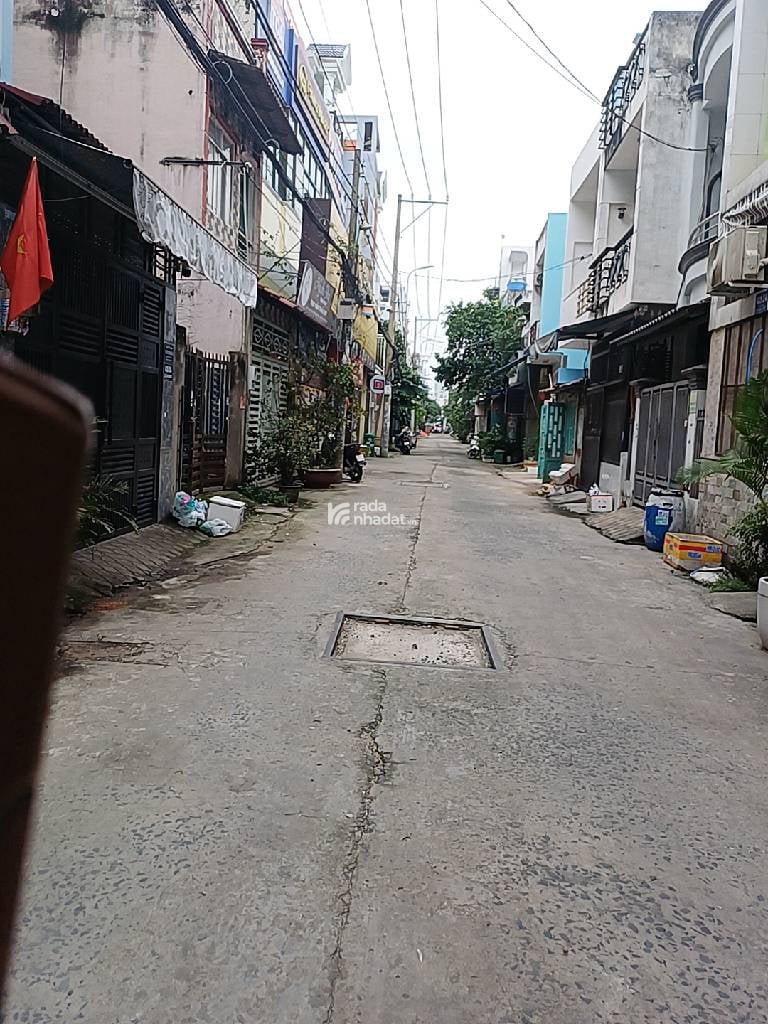 BÁN NHÀ LÊ VĂN QUỚI 72M2 7.X TỶ 3 TẦNG 4PN 2 MẶT HẺM XE HƠI TRÁNH BÌNH TÂN