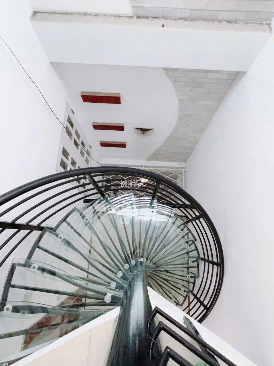 Bán nhà hẻm xe hơi lớn ra vào được hẻm 322 Nguyễn Đình Chiểu