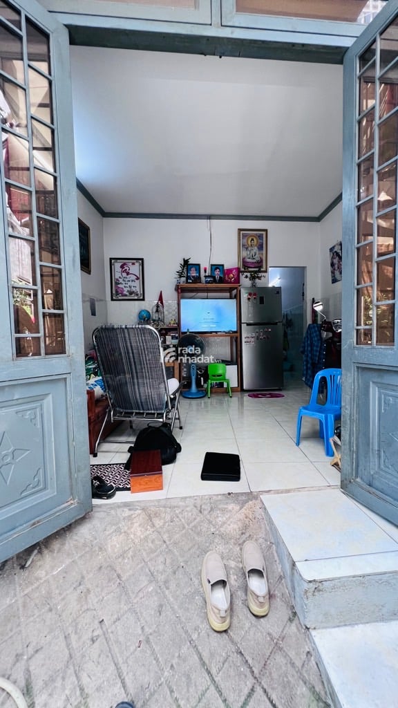 HẺM XE HƠI LÊ TRỌNG TẤN, TÂN PHÚ, CHUẨN 60M2 HIẾM CÓ. GIẢM 550TR CHỈ 4.9T TL TỐT