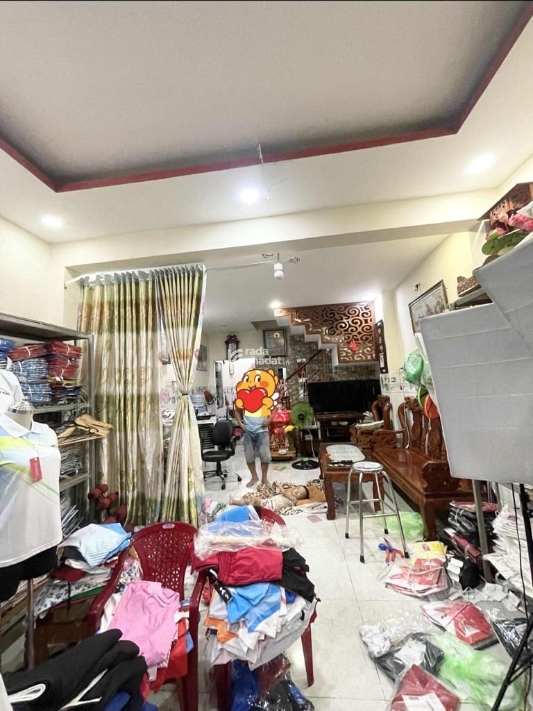 Bán nhà gần lê văn qưới  bình long mã lò