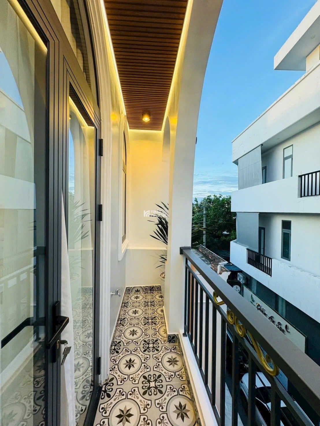 NHÀ MỚI FULL NỘI THẤT - HẺM XE HƠI CÁCH MT ĐƯỜNG 30M - VỪA Ở VỪA KD - CHỈ 7.99 TỶ TL