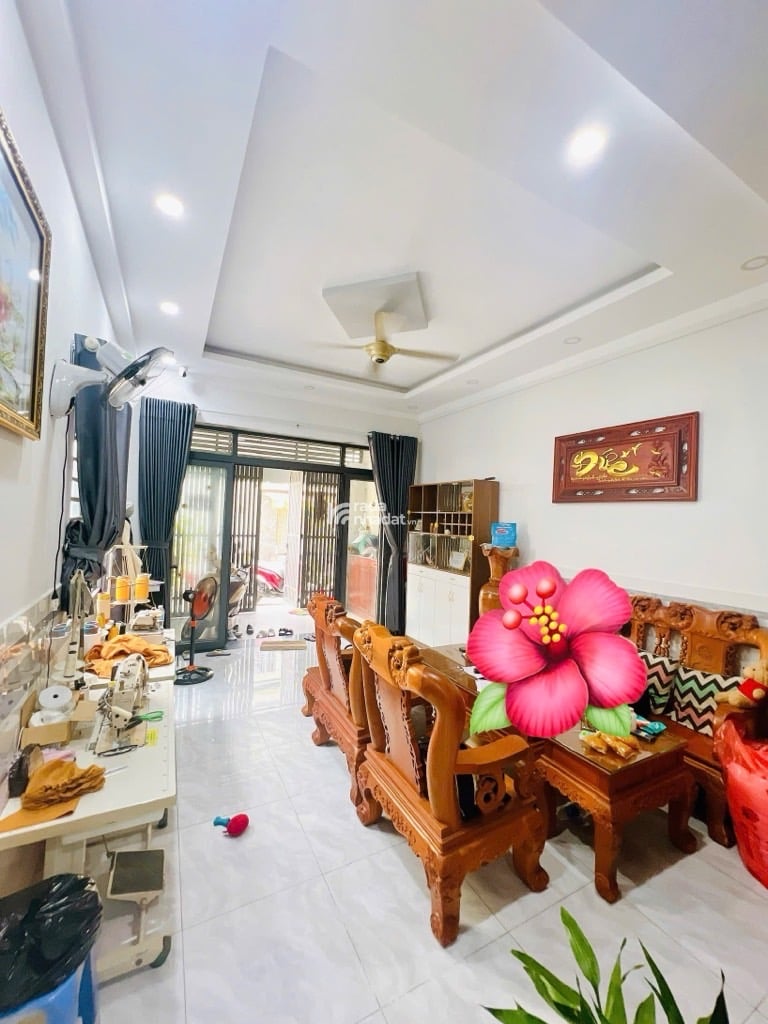 HOT - 2 MẶT HẺM THOÁNG XE TẢI BON BON - CĂN GÓC 2 TẦNG ĐẸP BTCT - KHU VIP CHỢ ĐÊM NGUYỄN SƠN - 55M2