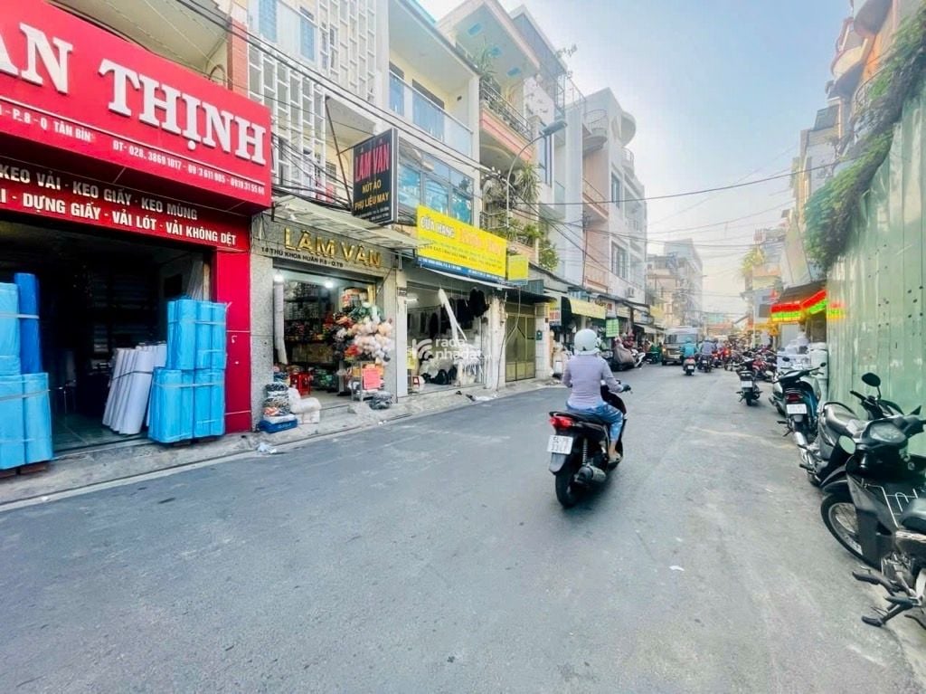 MẶT TIỀN KINH DOANH CHỢ VẢI TÂN BÌNH - ĐANG CHO THUÊ 50TR/THÁNG - SỔ ĐANG VAY BANK