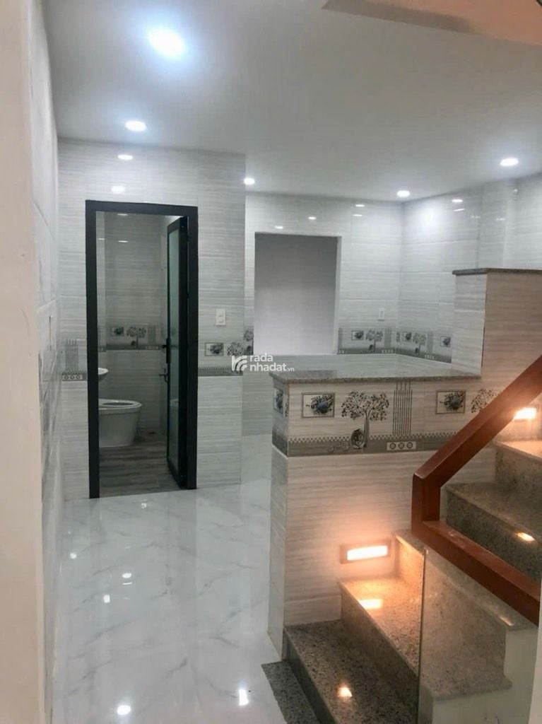 MẶT TIỀN KINH DOANH CHỢ VẢI TÂN BÌNH - ĐANG CHO THUÊ 50TR/THÁNG - SỔ ĐANG VAY BANK