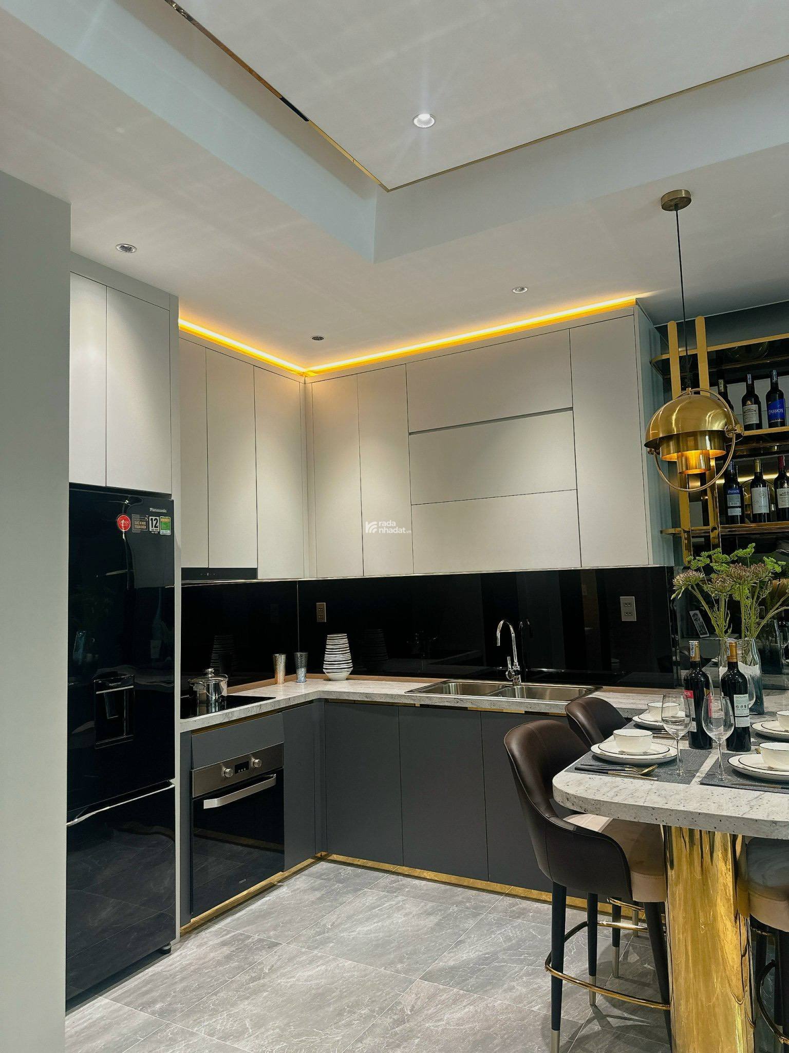 Cho thuê CH Phú Đông Sky Garden 2PN 2WC 70m2 View Đông Nam, Full nội thất 9tr/th. LH: 0906 028 ***