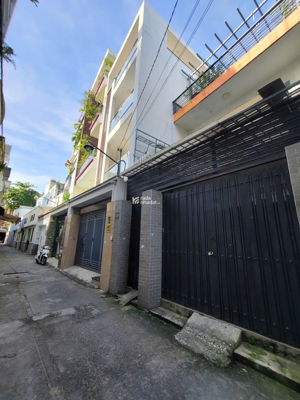 NHÀ ĐẸP HẺM PHÚ THỌ HÒA  XE HƠI TỚI TẬN NHÀ