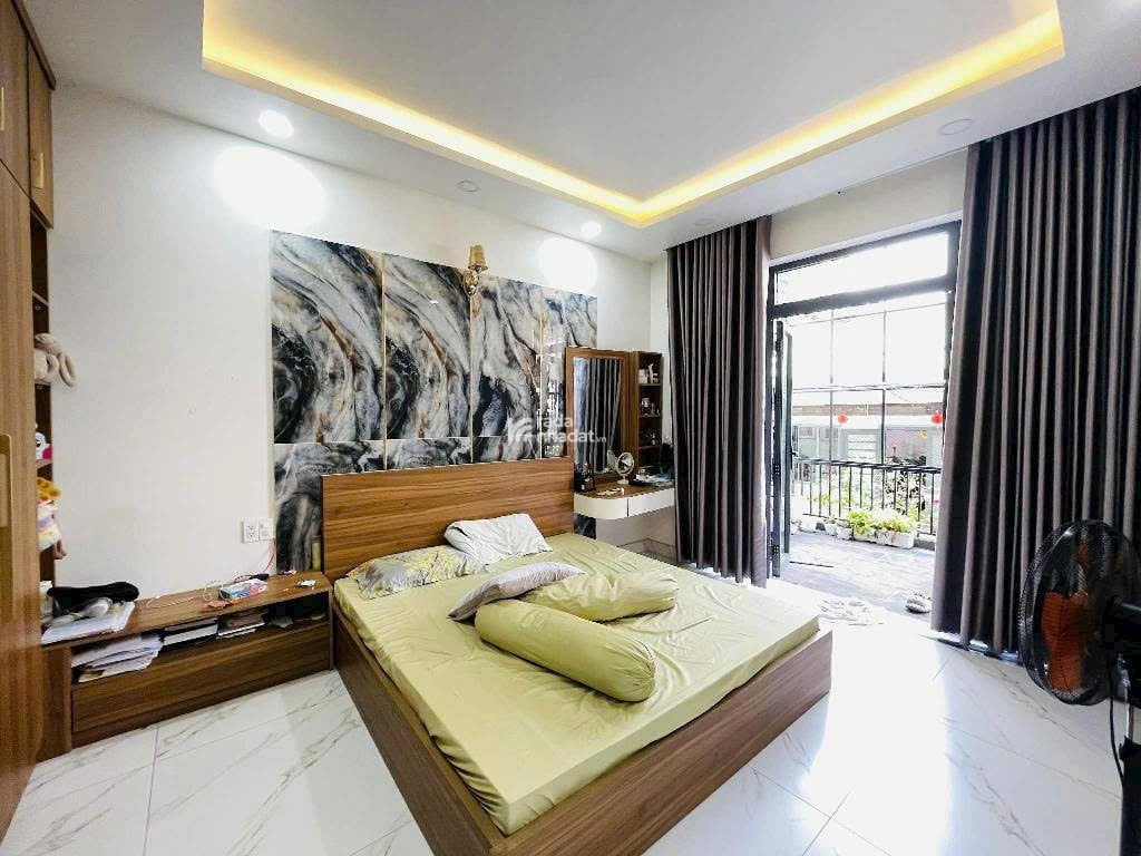 Nhà phường 16 Gò Vấp . 70m2 đất . Trệt 1 lầu , 3 phòng ngủ 