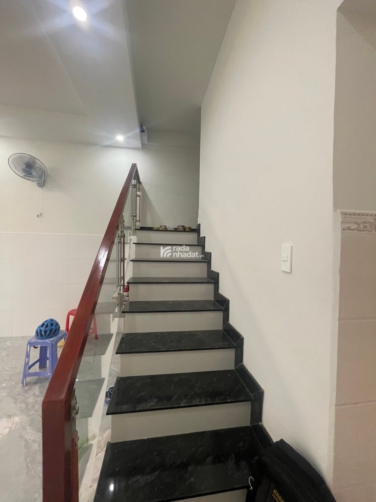 HẺM XE HƠI HOÀNG VĂN THỤ, TÂN BÌNH, 52M2 CÓ KẾT CẤU DỄ CẢI TẠO. GIẢM 350TR CHỈ CÒN 8.6T TL 