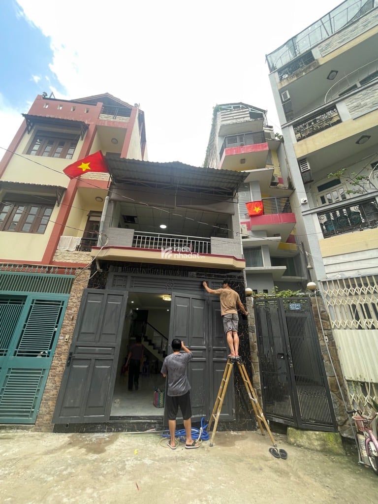 HẺM XE HƠI HOÀNG VĂN THỤ, TÂN BÌNH, 52M2 CÓ KẾT CẤU DỄ CẢI TẠO. GIẢM 350TR CHỈ CÒN 8.6T TL 