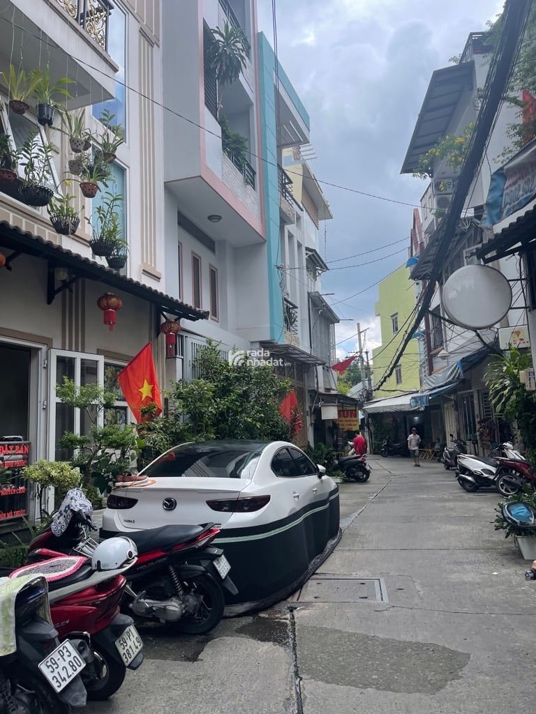 HẺM XE HƠI HOÀNG VĂN THỤ, TÂN BÌNH, 52M2 CÓ KẾT CẤU DỄ CẢI TẠO. GIẢM 350TR CHỈ CÒN 8.6T TL 