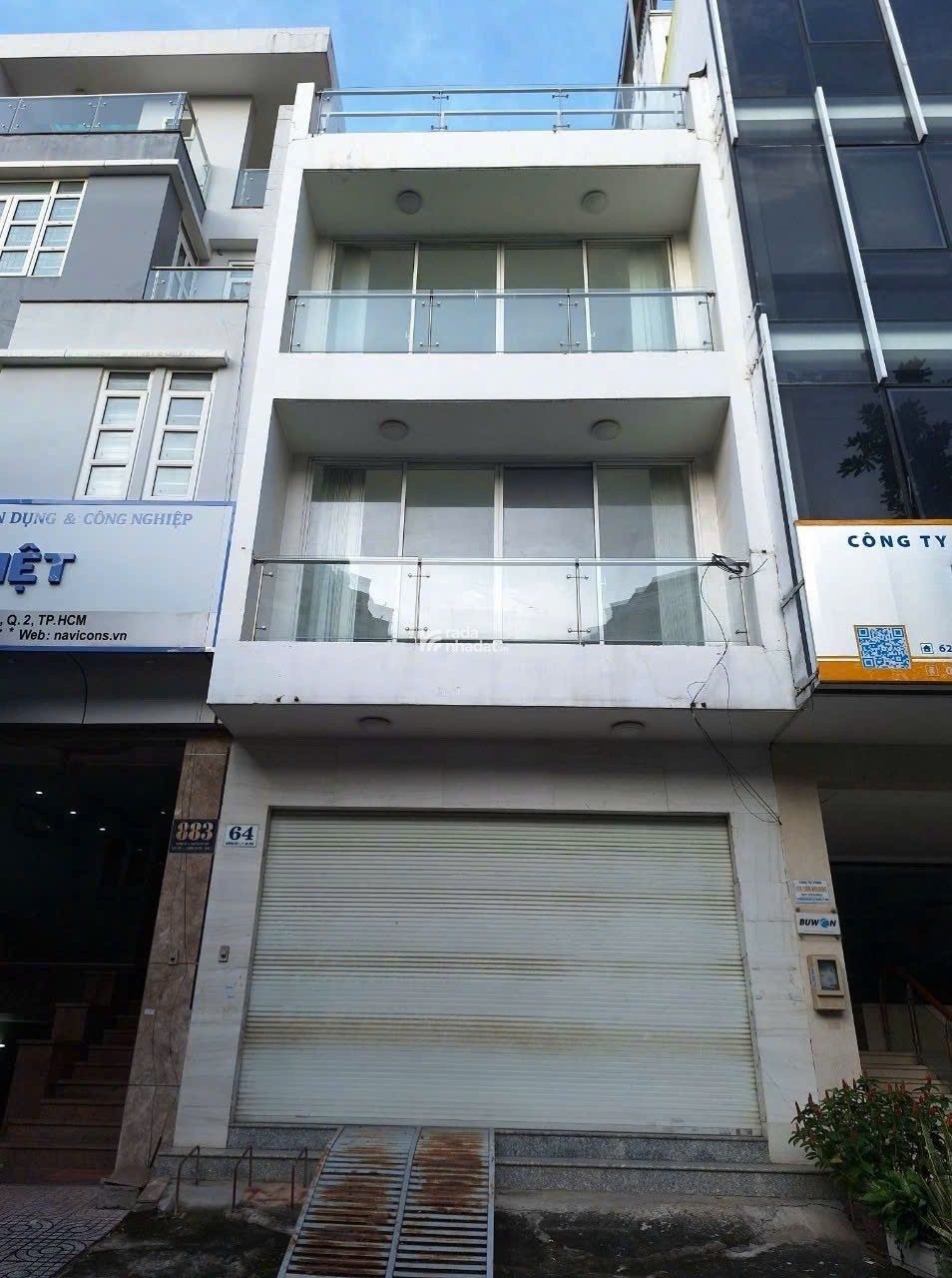 bán gấp em đường Nguyễn Quý q2 dt 100m, 1trệt 3 lầu. 30tỷ