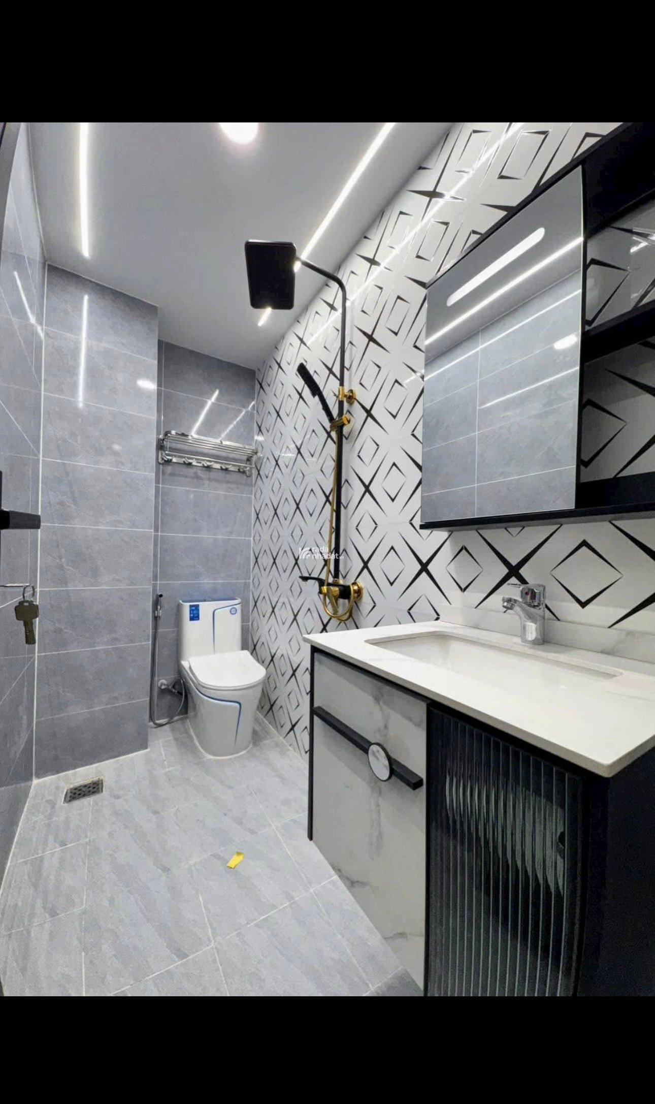 Bán nhà Phan Đăng Lưu P3 Q Nhú Nhuận - 49m2 - 3PN- SHR - 3tỷ590 - gần Bệnh Viện đa khoa Hoàn Mỹ