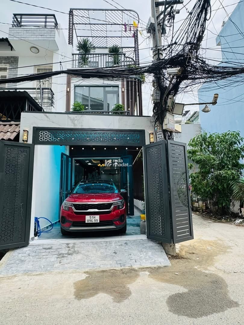 CĂN GÓC 3 TẦNG FULL NỘI THẤT - 68m2 HẺM XE TẢI THÔNG - 7.4 TỶ