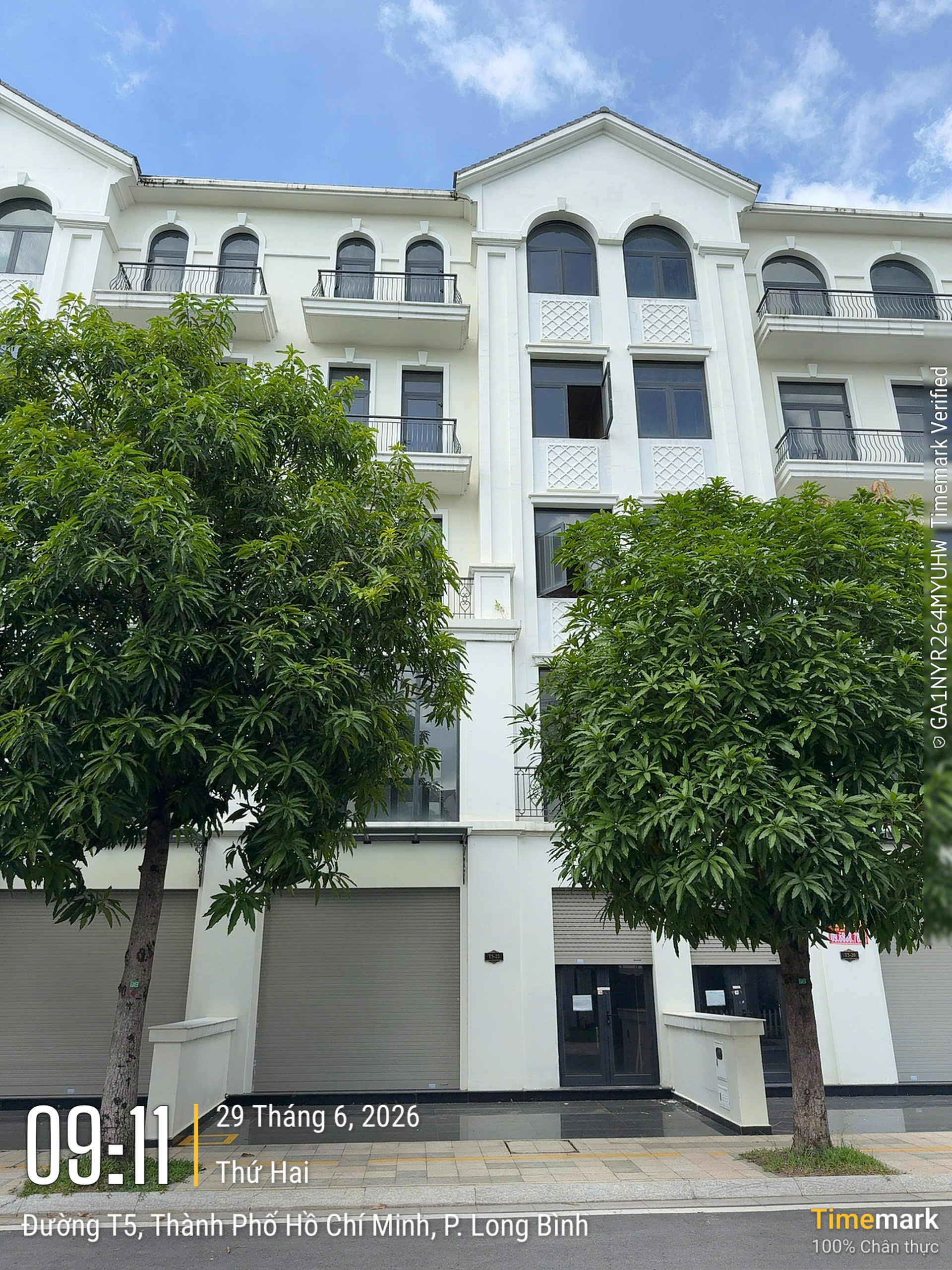Nhà phố 84m2 Manhttan Glory tại Vinhomes Grand Park giá chỉ 13,8 tỷ BTP