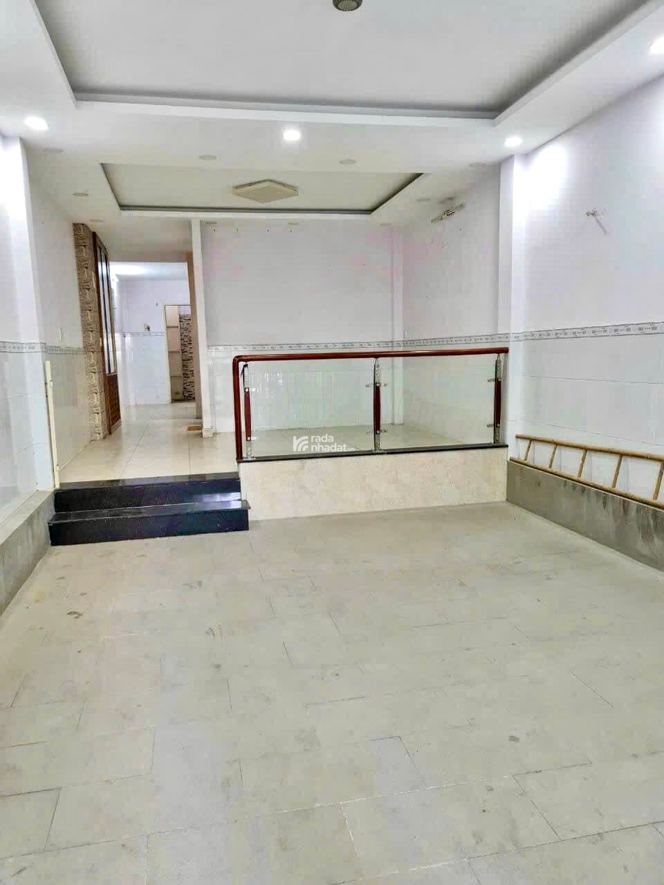 NHÀ 2 TẦNG ĐÚC THẬT - CÁCH MT NGUYỄN THỊ THẬP CHỈ 20M - XE HƠI VÀO NHÀ - 9,8 TỶ TL