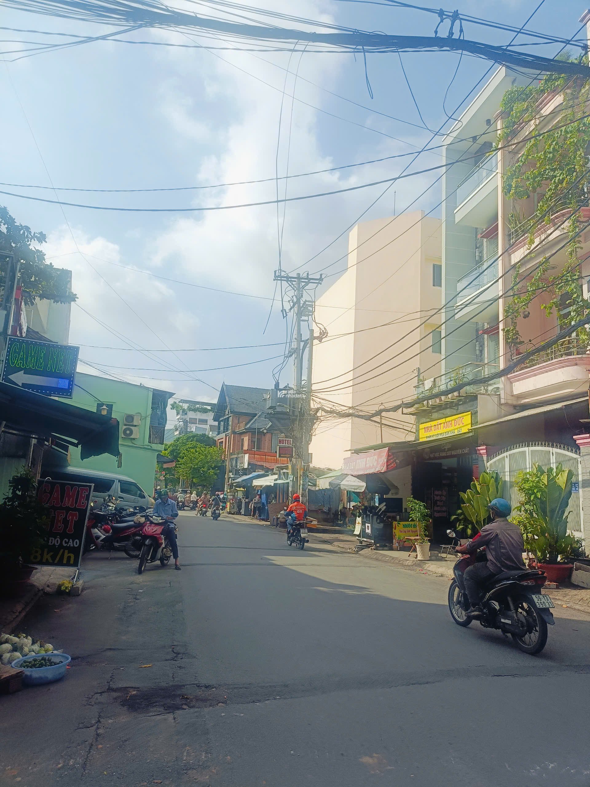 9,6 Tỷ ! Mặt tiền Nguyễn Quý Anh . Q Tân Phú. 4x14m. 4 Tầng