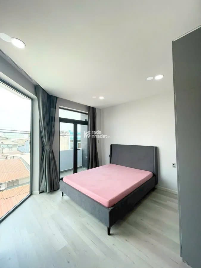 Nhà Đẹp 4 Tầng Hẻm 8m, Trịnh Đình Trọng, 65m2, ngang 5m, ở ngay