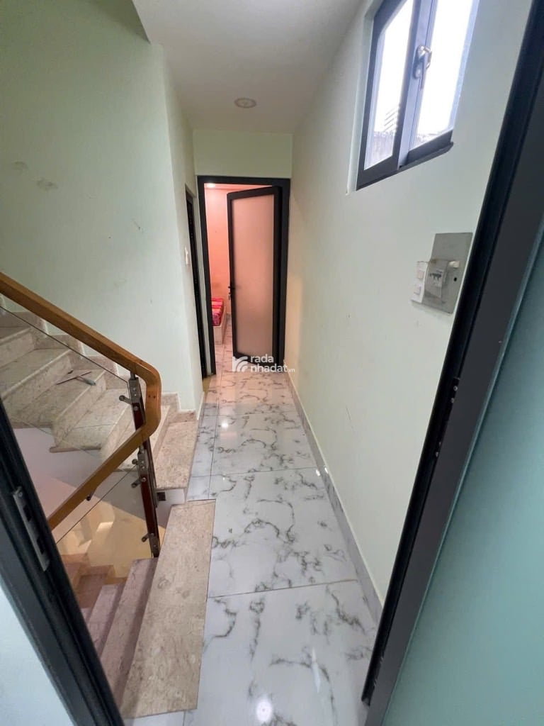 HẺM 4M - TRUNG TÂM Q10 - 5 TẦNG BTCT