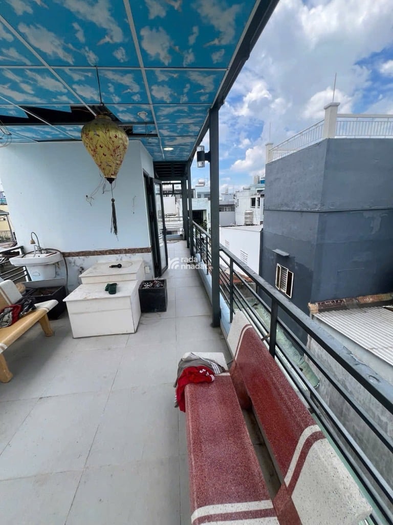 HẺM 4M - TRUNG TÂM Q10 - 5 TẦNG BTCT