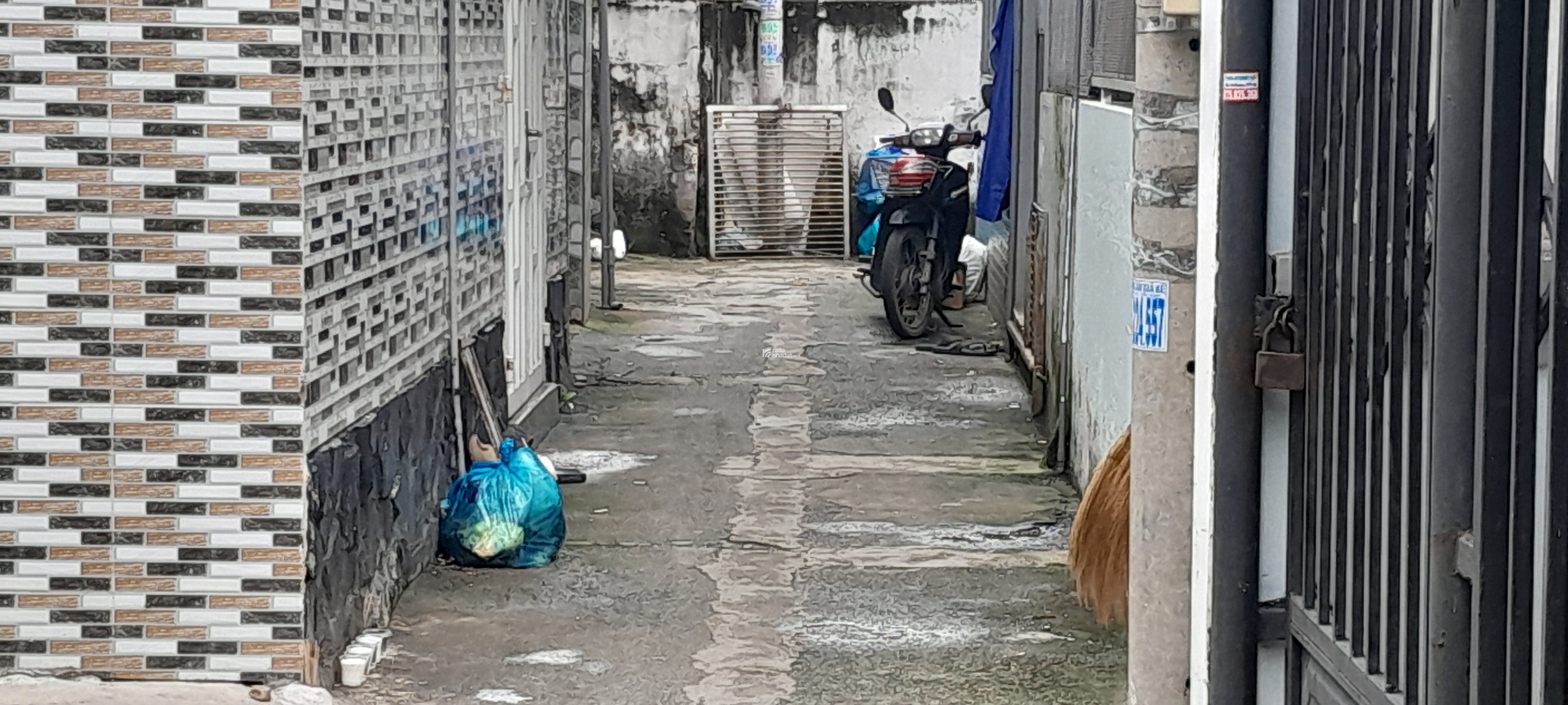 Bán nhà 3 tầng 2 mặt thoáng hẻm Hồ Văn Tư cạnh chợ Thủ Đức TP HCM chỉ 4,6 tỷ.