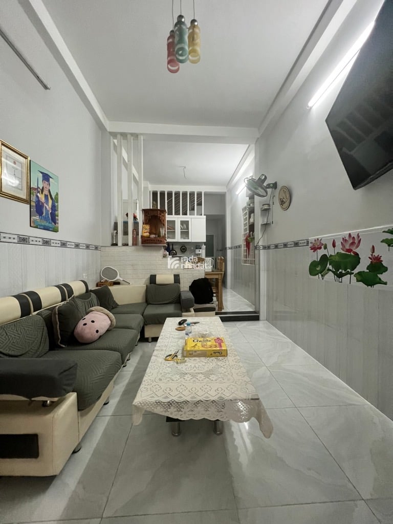Bán nhà 3 tầng 2 mặt thoáng hẻm Hồ Văn Tư cạnh chợ Thủ Đức TP HCM chỉ 4,6 tỷ.