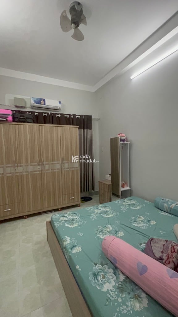 Bán nhà 3 tầng 2 mặt thoáng hẻm Hồ Văn Tư cạnh chợ Thủ Đức TP HCM chỉ 4,6 tỷ.