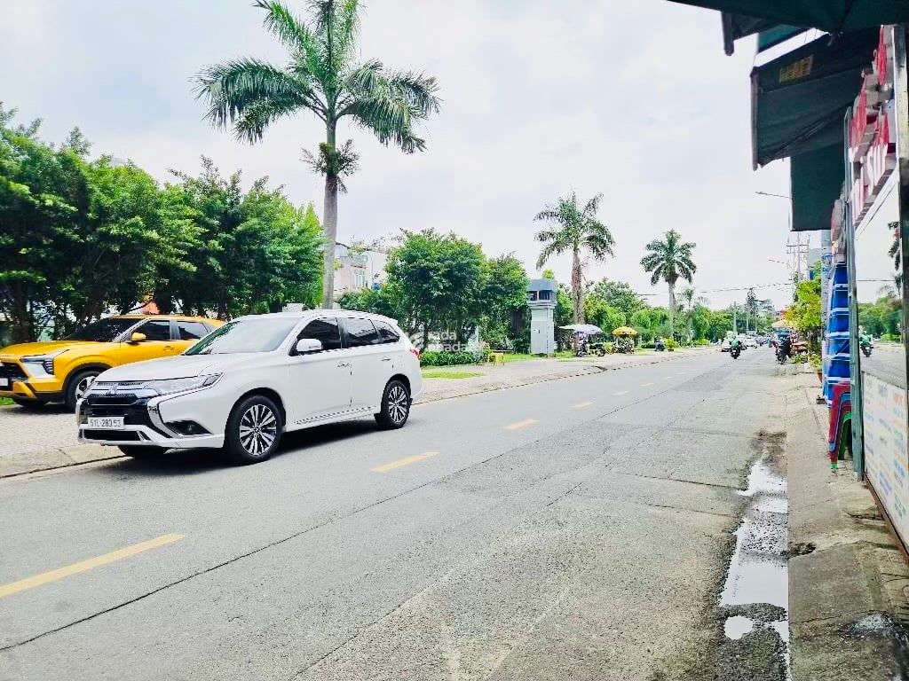 BÁN NHÀ TÂY THẠNH – HẺM XE HƠI – SÁT MẶT TIỀN – NHÀ ĐẸP 2 TẦNG – 54M2 NỞ HẬU – GIÁ CHỈ 5.5 TỶ