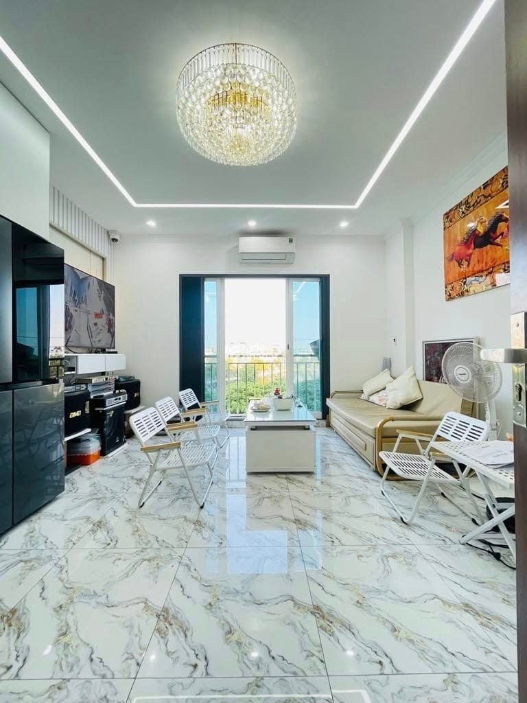 Bán căn hộ chung cư 91m2 tại phố Nguyễn Đức Cảnh - Hoàng Mai