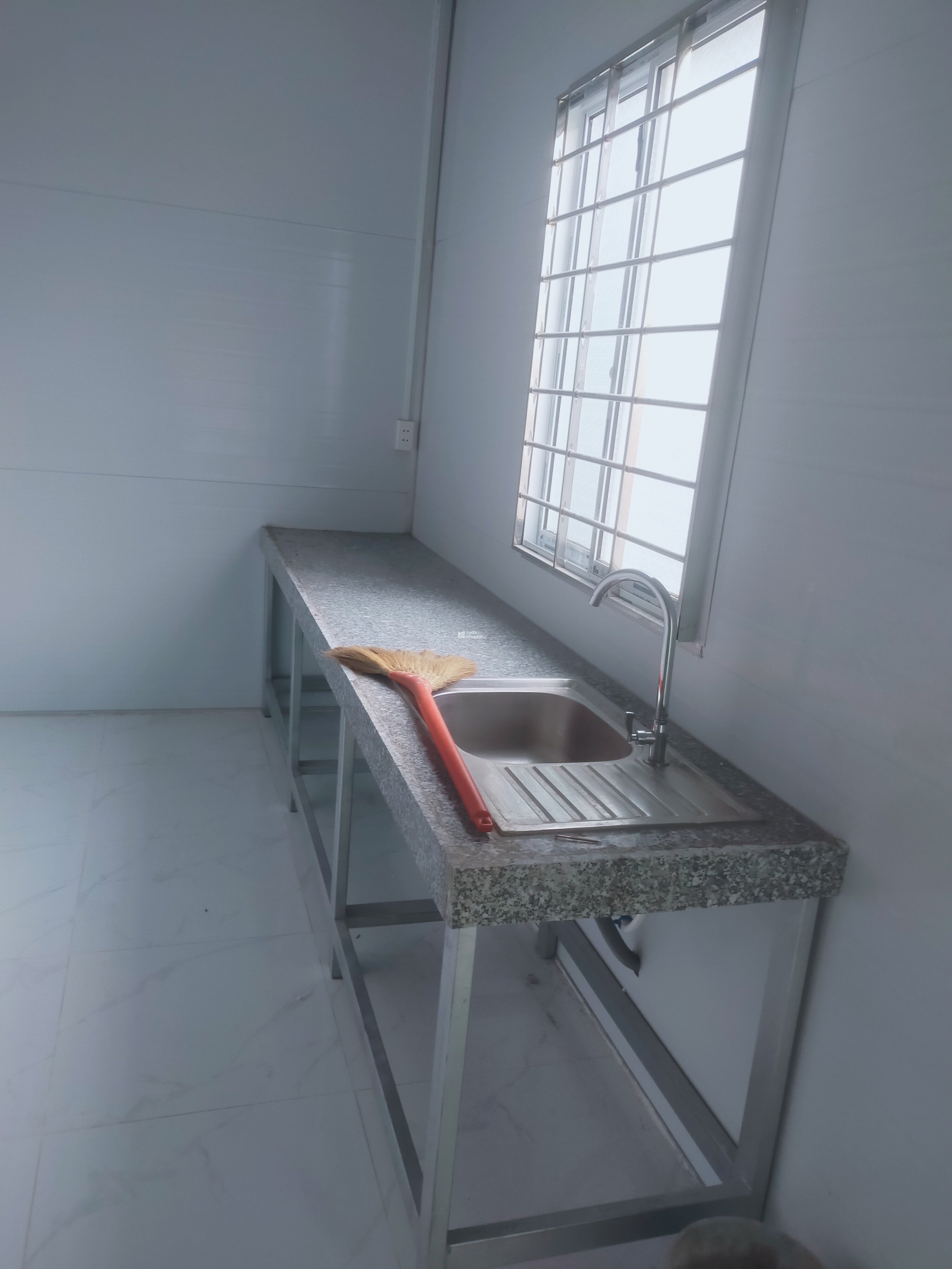 Cho thuê nhà nguyên căn đường Lê Văn lương 