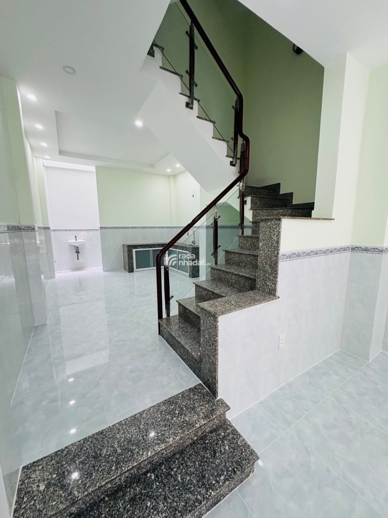 KHU PHÂN LÔ HƯƠNG LỘ 2 - BTĐA BÌNH TÂN NHÀ MỚI 3 TẦNG- ĐƯỜNG 6M-DT: 4*16M- 5 TỶ 850