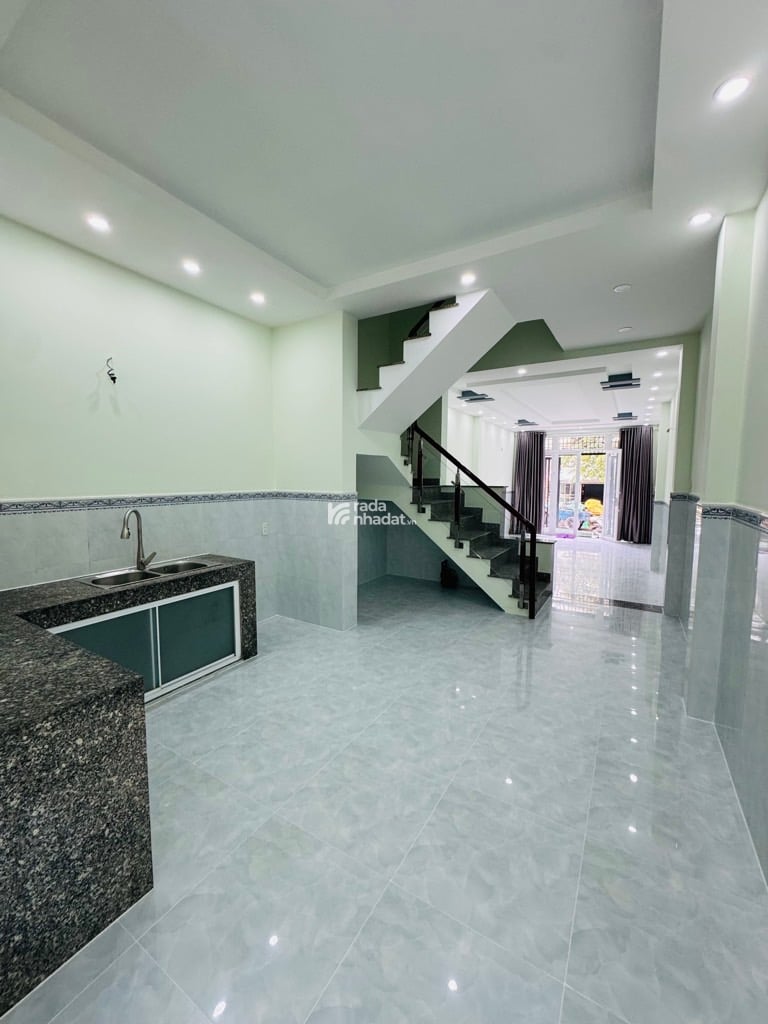 KHU PHÂN LÔ HƯƠNG LỘ 2 - BTĐA BÌNH TÂN NHÀ MỚI 3 TẦNG- ĐƯỜNG 6M-DT: 4*16M- 5 TỶ 850