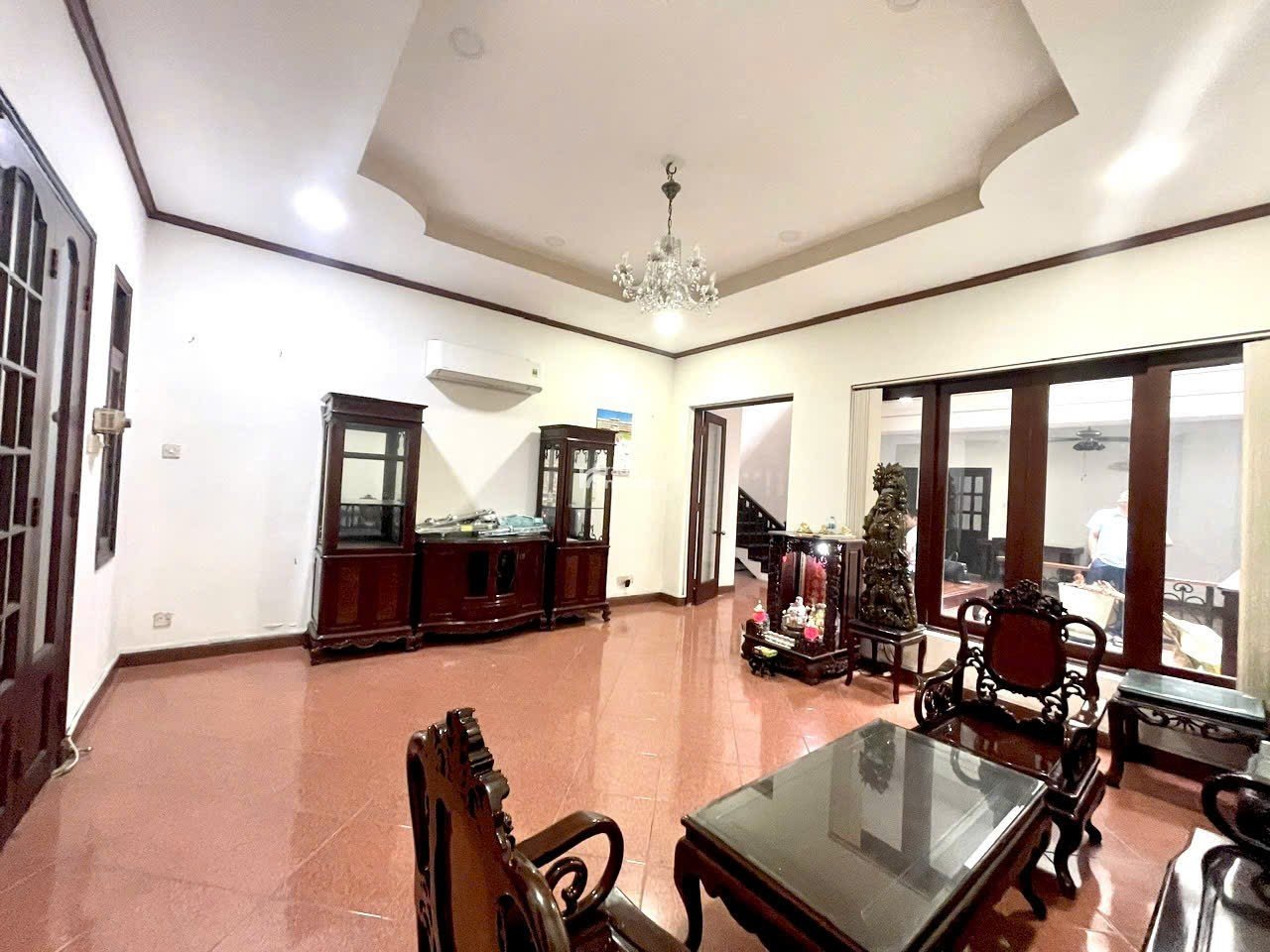 GẤP BÁN BIỆT THỰ CHÂU ÂU NGANG 10.5M - GIẢM 5.35 TỶ CHỈ CÒN 26.65 TỶ