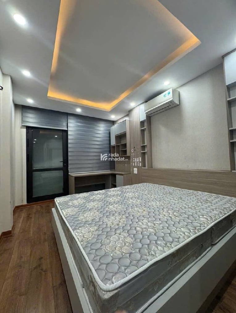 5 TẦNG CẦU GIẤY - KHU PHÂN LÔ QUÂN ĐỘI - SỔ VUÔNG 30M2 - Ô TÔ ĐỖ CỬA NGÀY ĐÊM 2 BÊN ĐƯỜNG