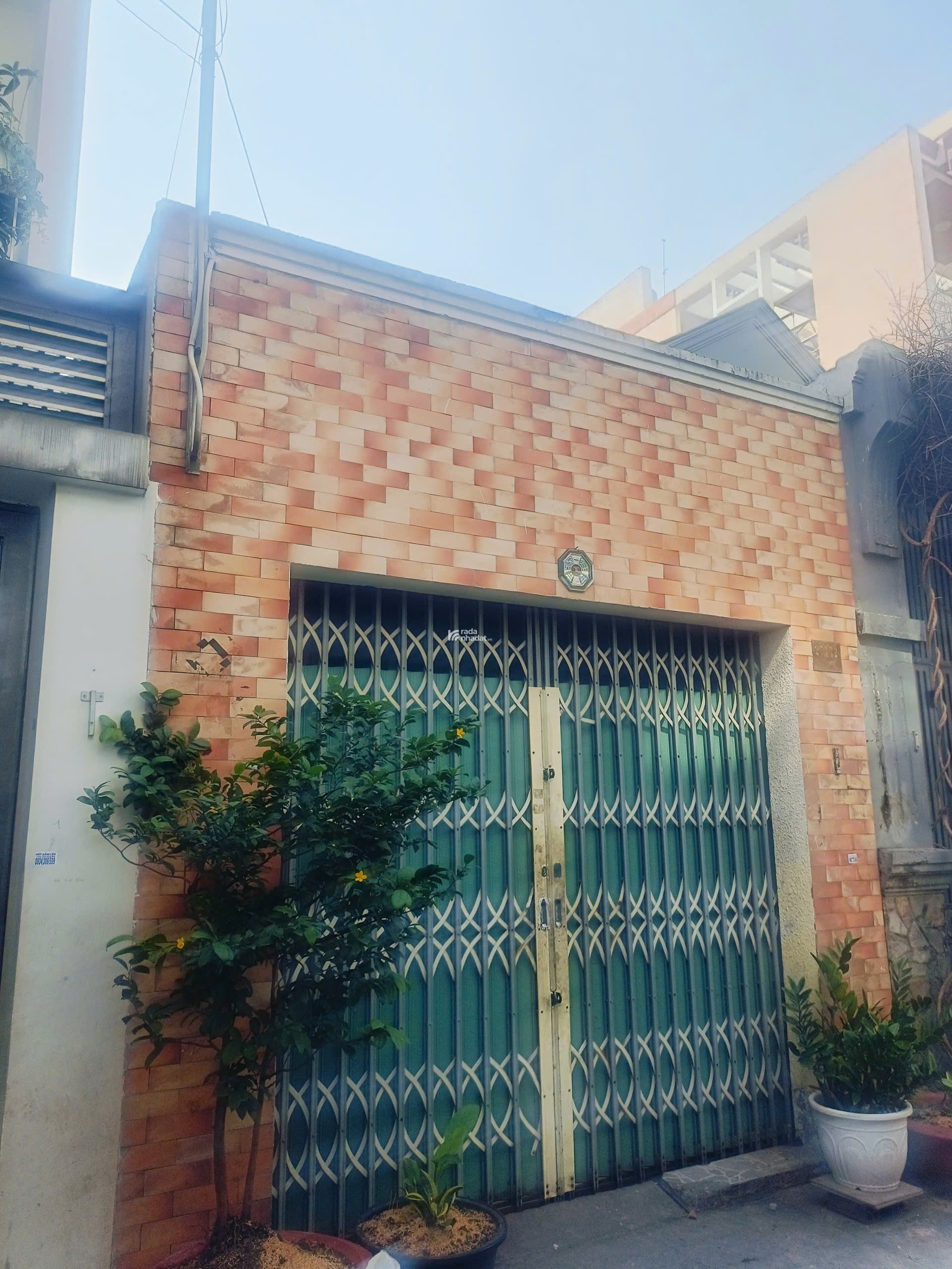 Bán nhà Hxh 5m đường Gò Dầu. Q Tân Phú. DT: 4x15m . Giá: 6,350 Tỷ