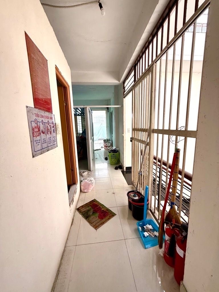 Bán khách sạn mặt tiền đường Lý Phục Man Q7 - DT 6x20 6 tầng 18pn - dòng tiền 40tr/tháng - 23 tỷ