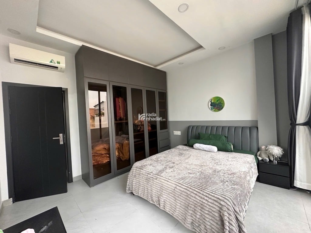 Bán nhà 3 tầng đẹp lung linh ngay ĐH Marketing Q7 - DT sàn 120m2 3pn - thiết kế mẫu mới 2025 7.2 tỷ