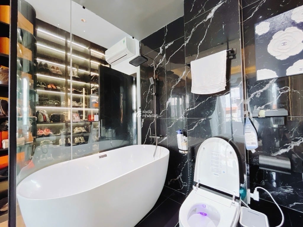 Bán nhà 3 tầng đẹp lung linh ngay ĐH Marketing Q7 - DT sàn 120m2 3pn - thiết kế mẫu mới 2025 7.2 tỷ