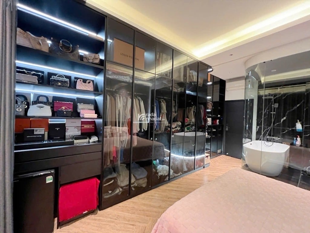 Bán nhà 3 tầng đẹp lung linh ngay ĐH Marketing Q7 - DT sàn 120m2 3pn - thiết kế mẫu mới 2025 7.2 tỷ